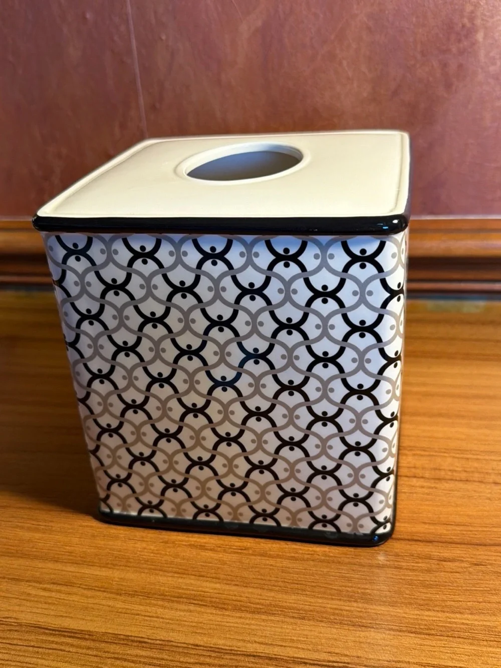 Raymond Waites Ceramic Tissue Box Cover Cube Geometric Interlocking Trellis EUC